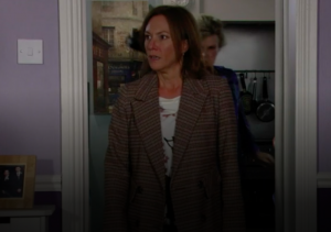 Cora attacks Rainie