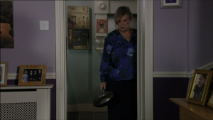Cora kills Rainie?