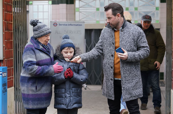 Mo and Tommy in EastEnders 