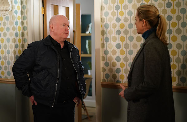 Phil and Mel talk in EastEnders 