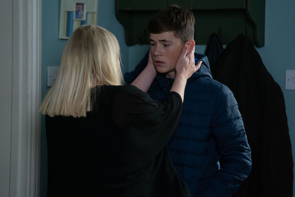Sharon and Dennis in EastEnders 