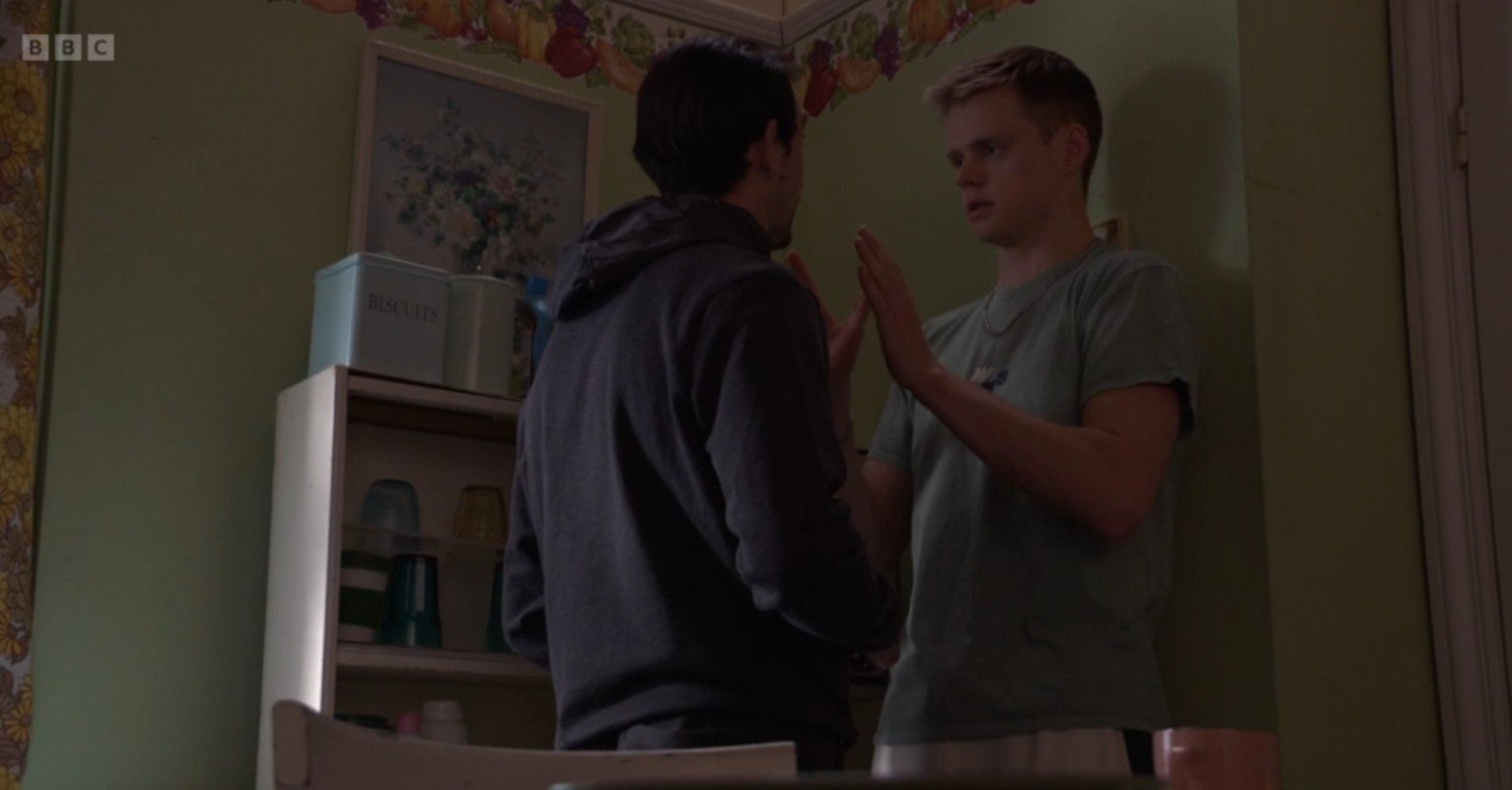 Mike corners Oscar on EastEnders