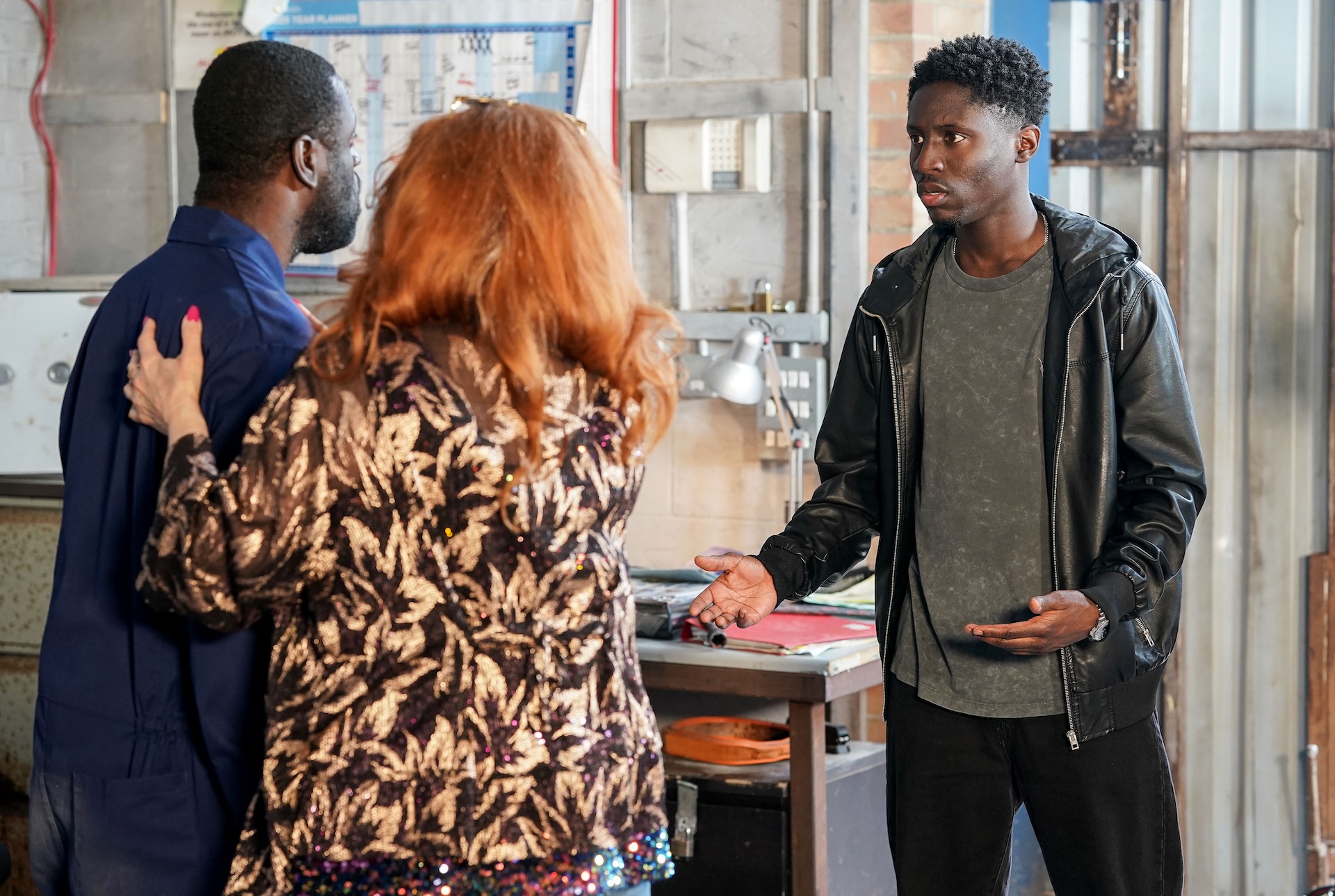 Okie smilies with Elaine and Kojo in EastEnders spoilers