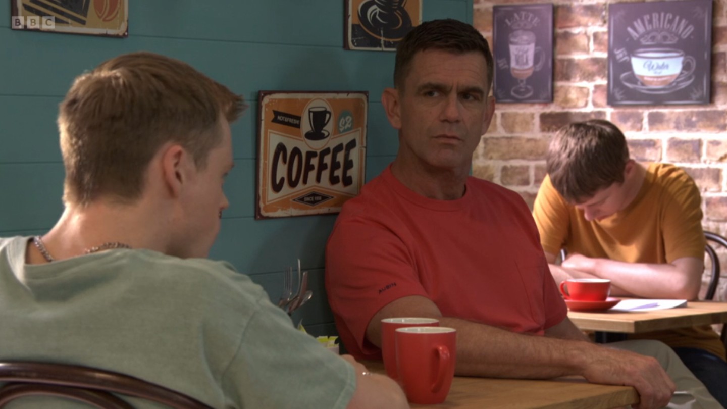 Oscar and Jack share a conversation in the cafe