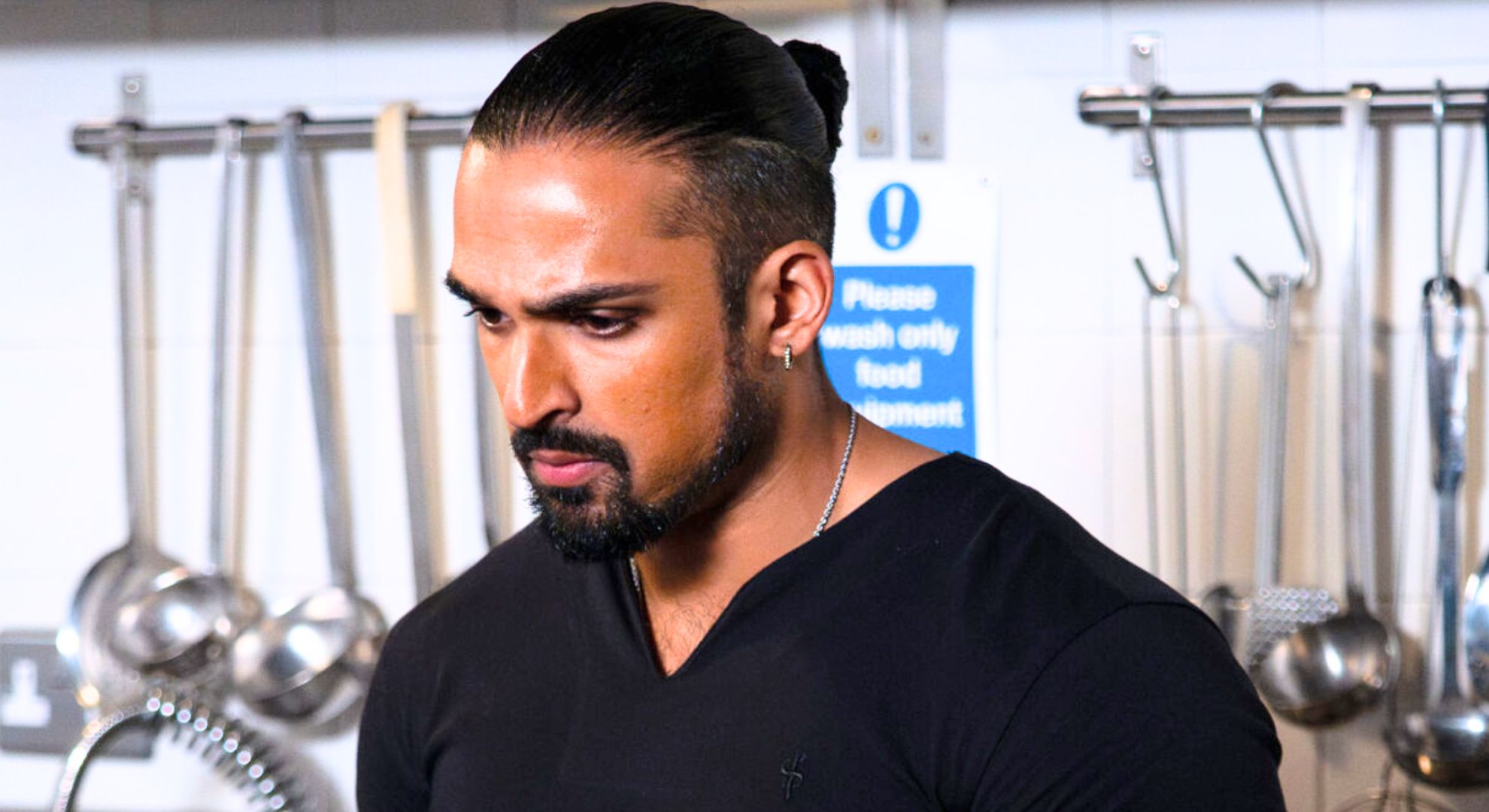 Ravi to be attacked in 'who shot Ravi' whodunnit, fans predict
