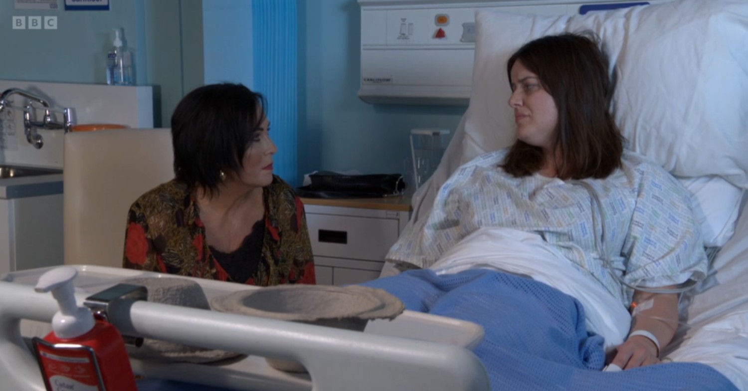 Zoe and Kat talk in the hospital