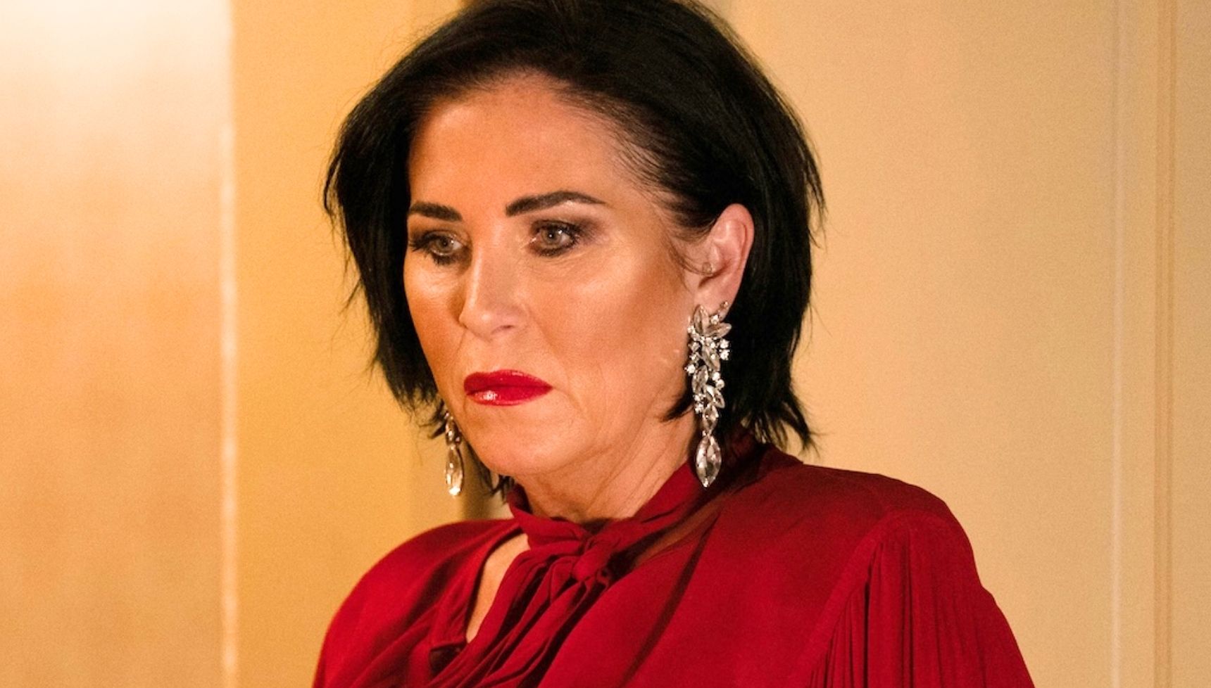 What time is EastEnders on tonight? Get up-to-date schedules and changes here