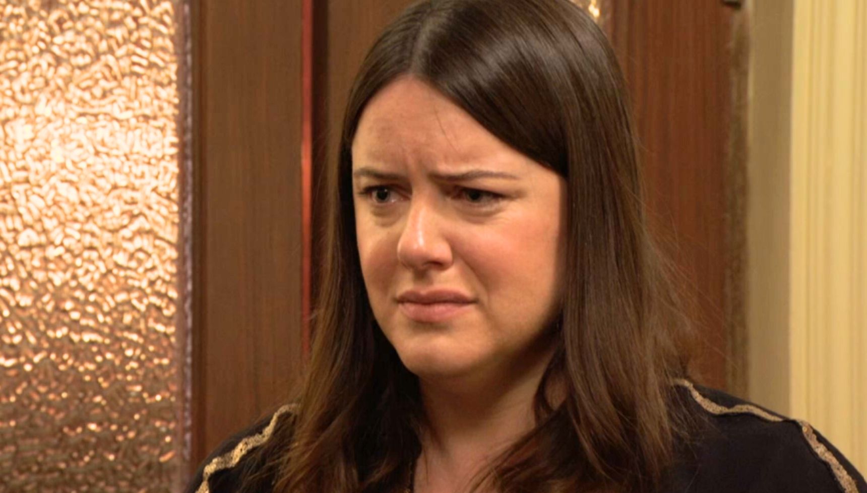 Zoe fears she's being targeted following ominous threat in early iPlayer release