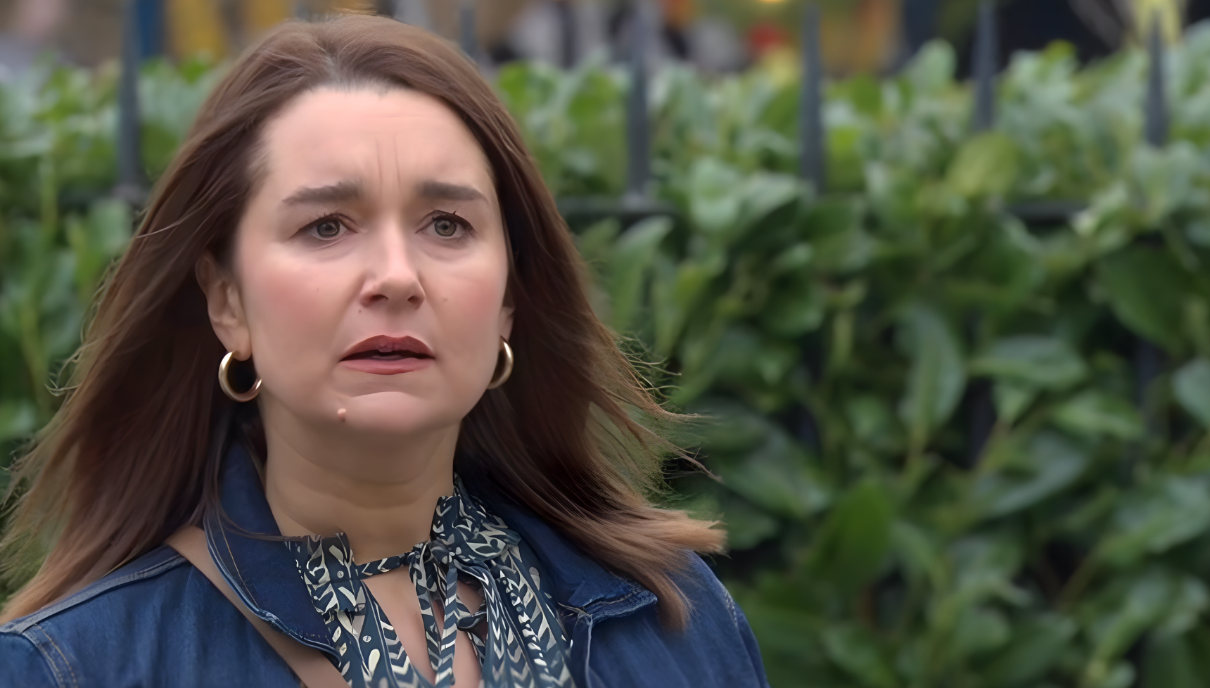 Brutalised Vicki rushed to hospital in early iPlayer release