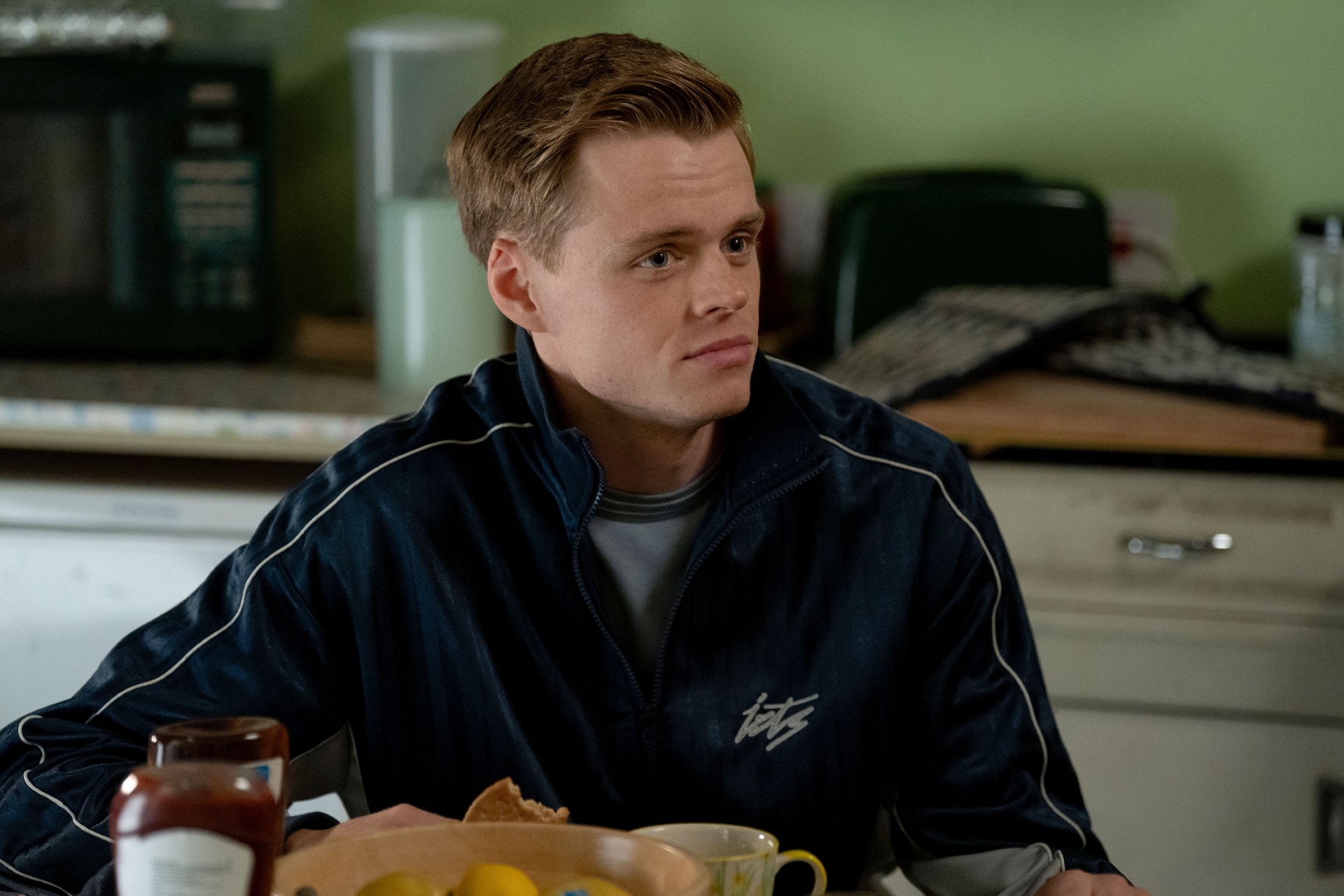 Oscar confronts Jasmine in EastEnders