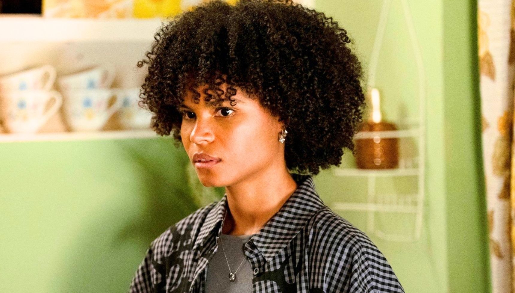 What time is EastEnders on tonight? Get up-to-date schedules and changes here