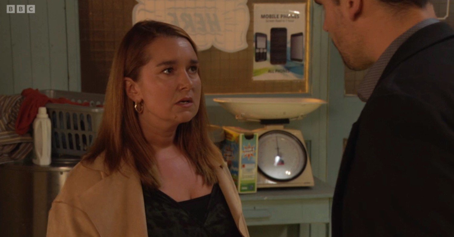 Vicki argues with Damon on EastEnders
