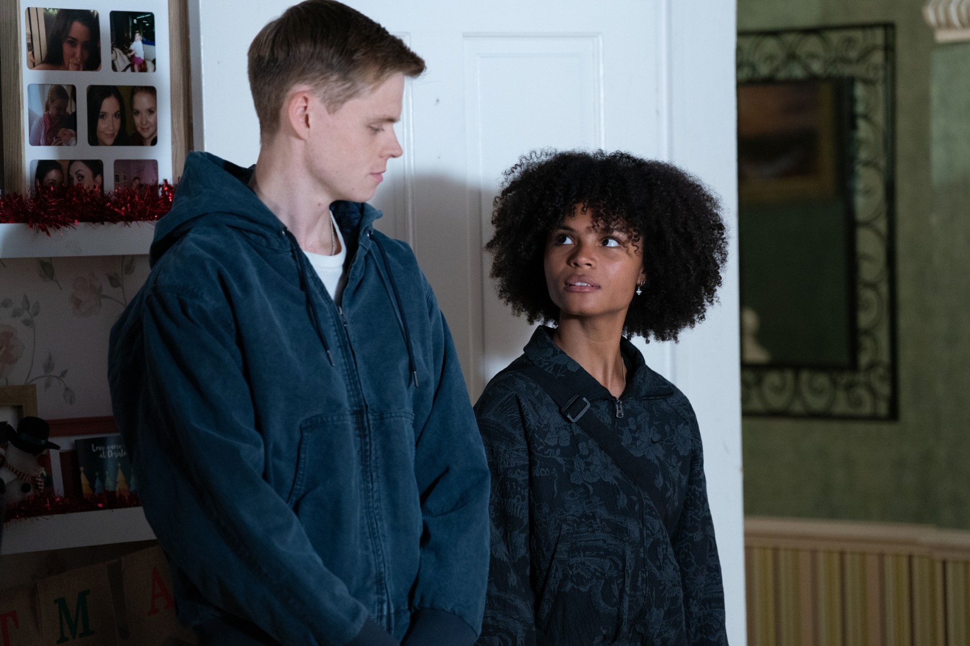 Jasmine and Oscar return home in EastEnders