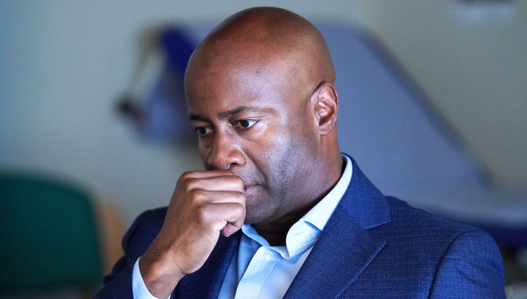 What time is EastEnders on tonight? Get up-to-date schedules and changes here