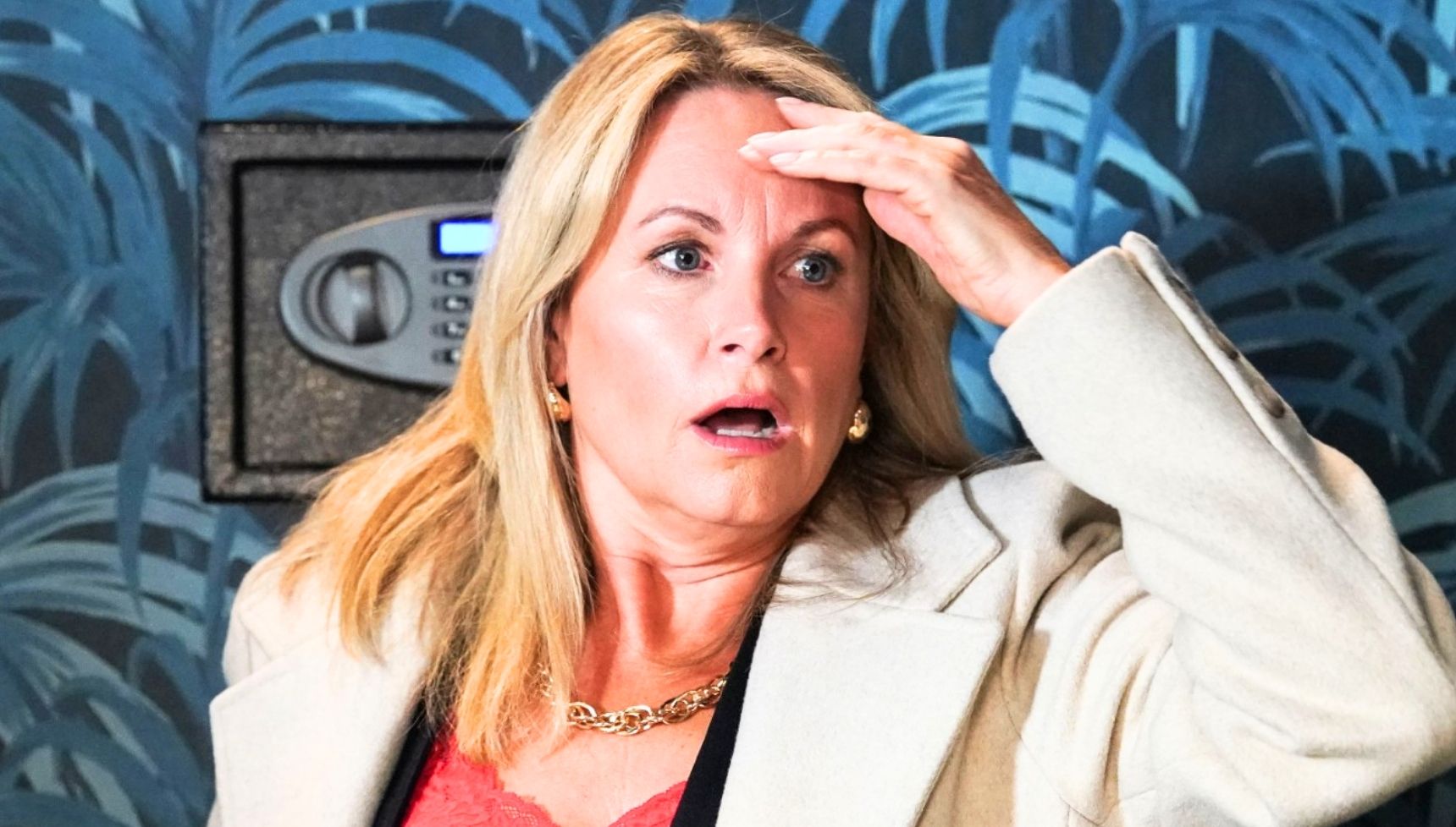 What time is EastEnders on tonight? Get up-to-date schedules and changes here