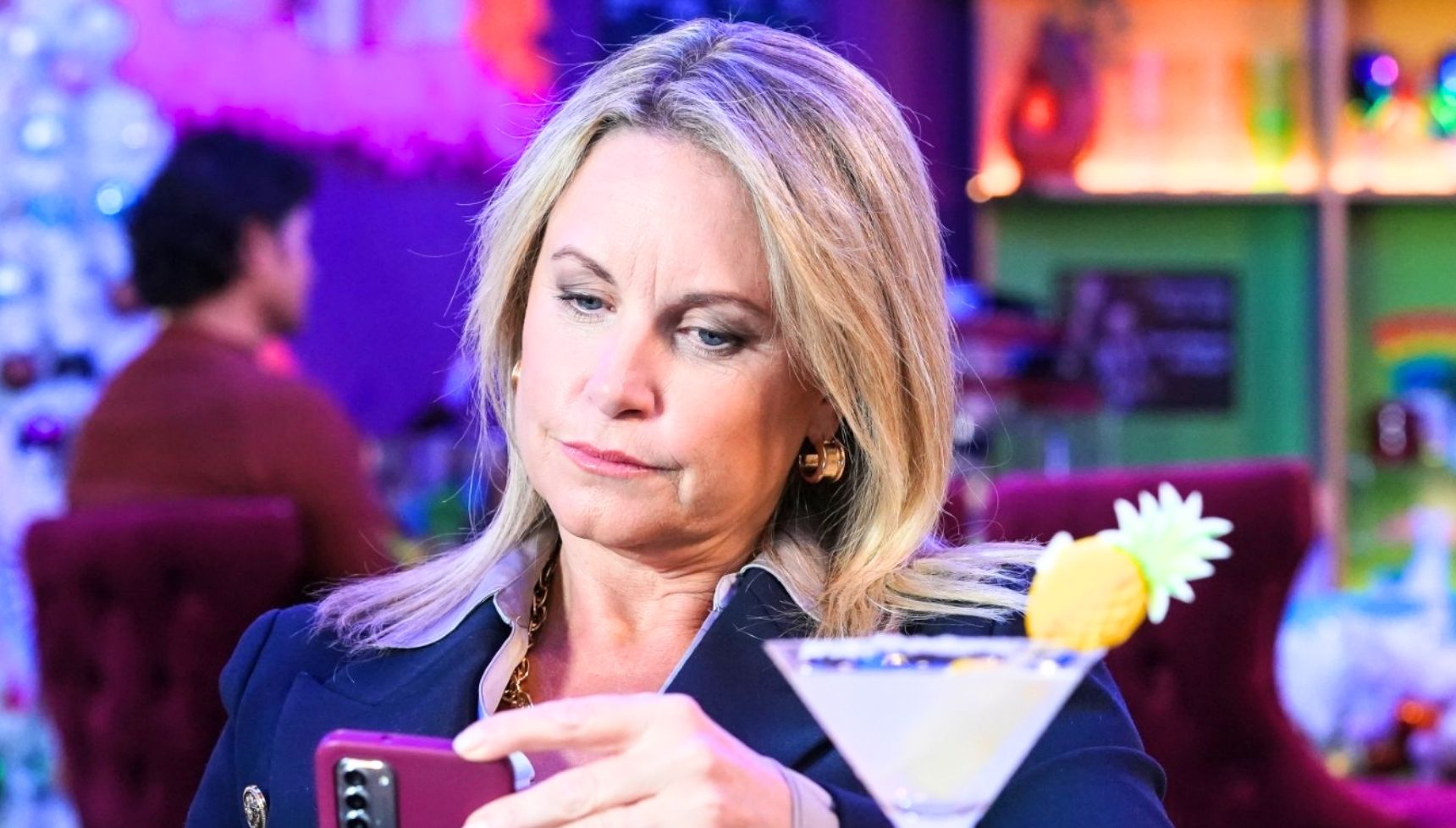 What time is EastEnders on tonight? Get up-to-date schedules and changes here