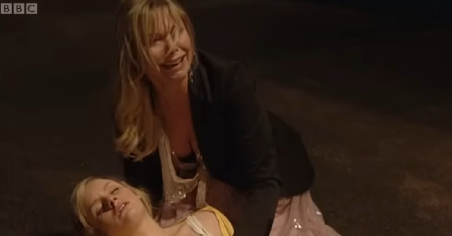 Danielle dies in Ronnie's arms in EastEnders