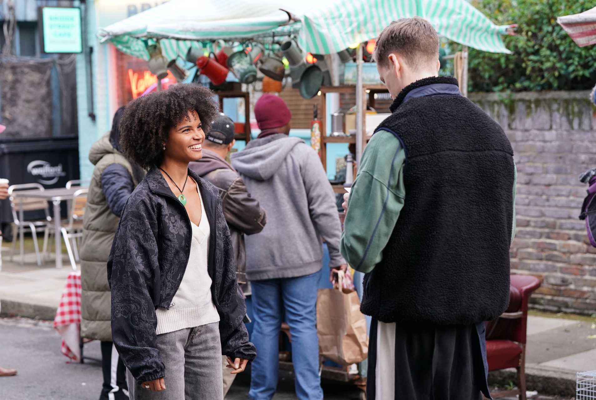 Jasmine talks to Oscar in the market in EastEnders spoilers