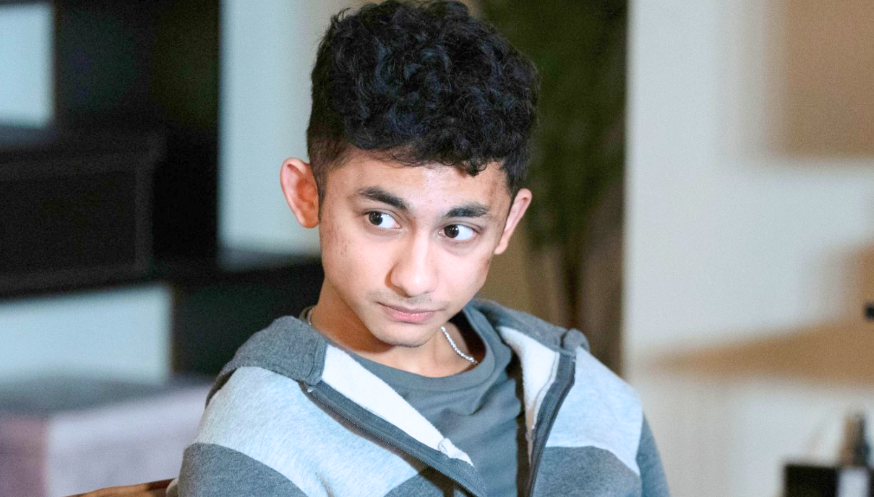 What time is EastEnders on tonight? Get up-to-date schedules and changes here