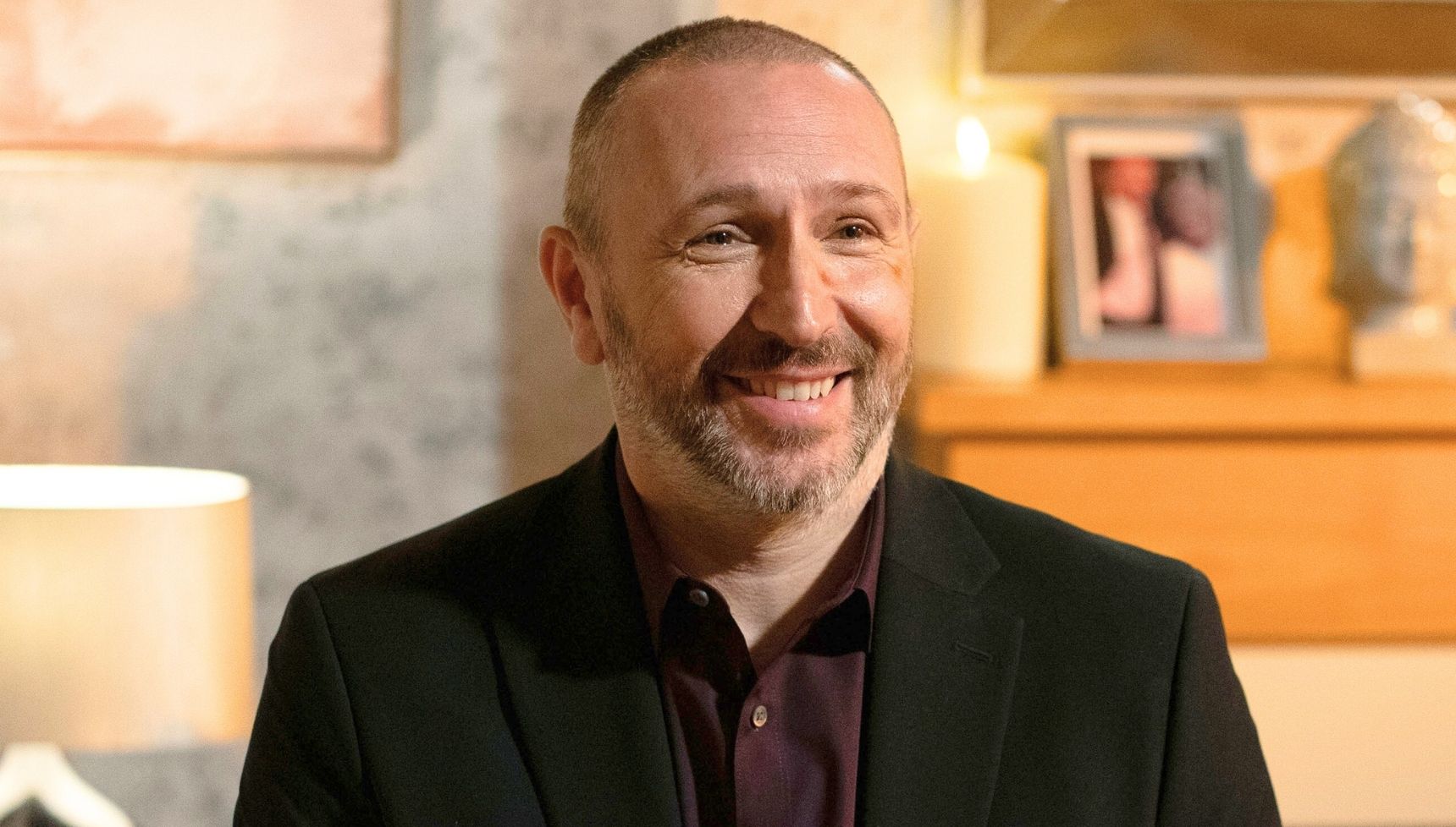 What time is EastEnders on tonight? Get up-to-date schedules and changes here