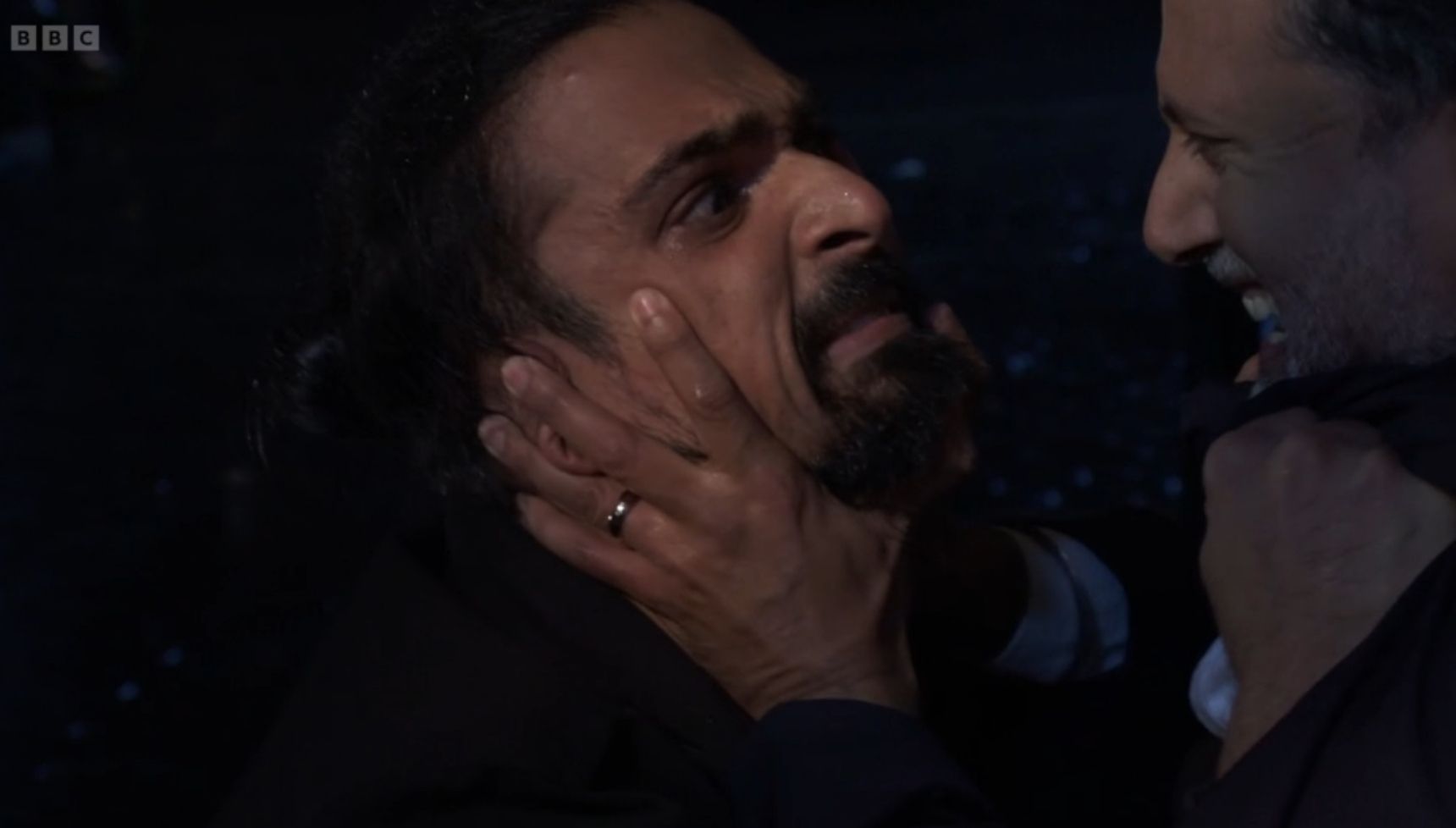 An angry Ravi attacks Nish