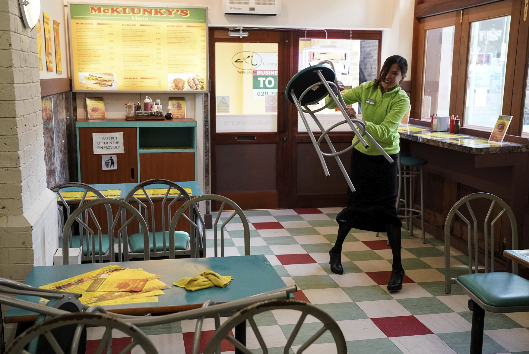 Bea throwing chairs around McKlunky's 