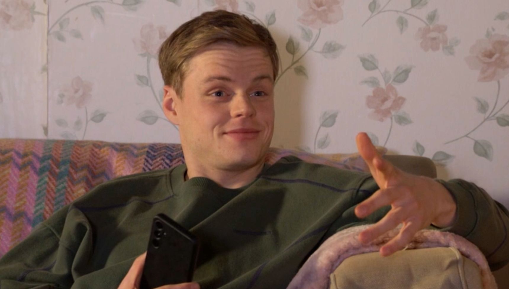 Fans hail Oscar as the best thing in EastEnders after spotting hilarious 'blink-and-you'll-miss-it' moment