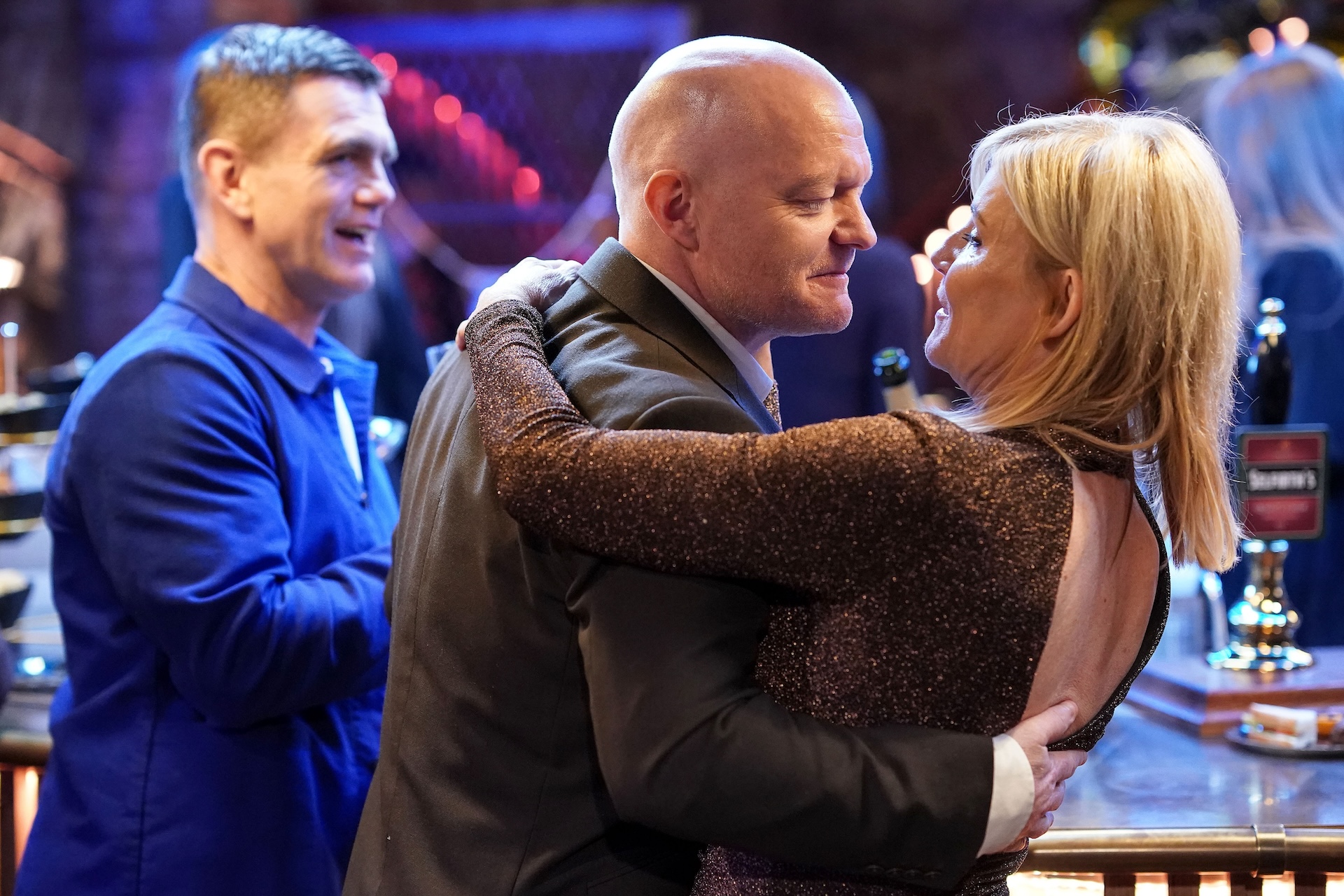 Max and Cindy looking loved up in the bar in EastEnders spoilers