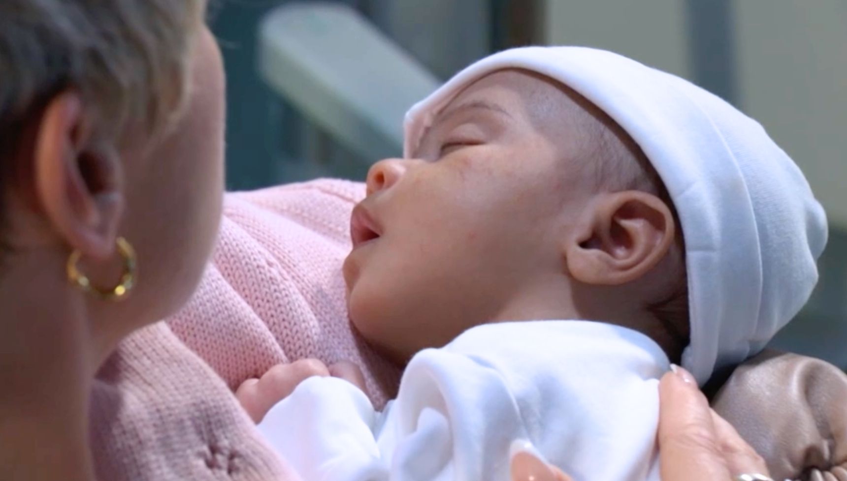 Nicola holding baby Ivy in EastEnders