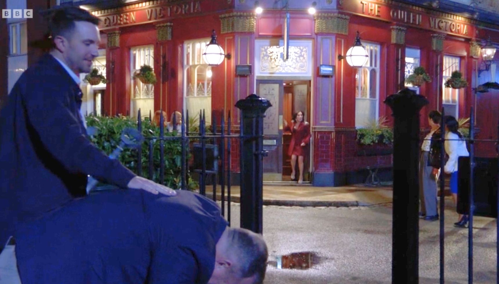 Harvey bring sick in EastEnders