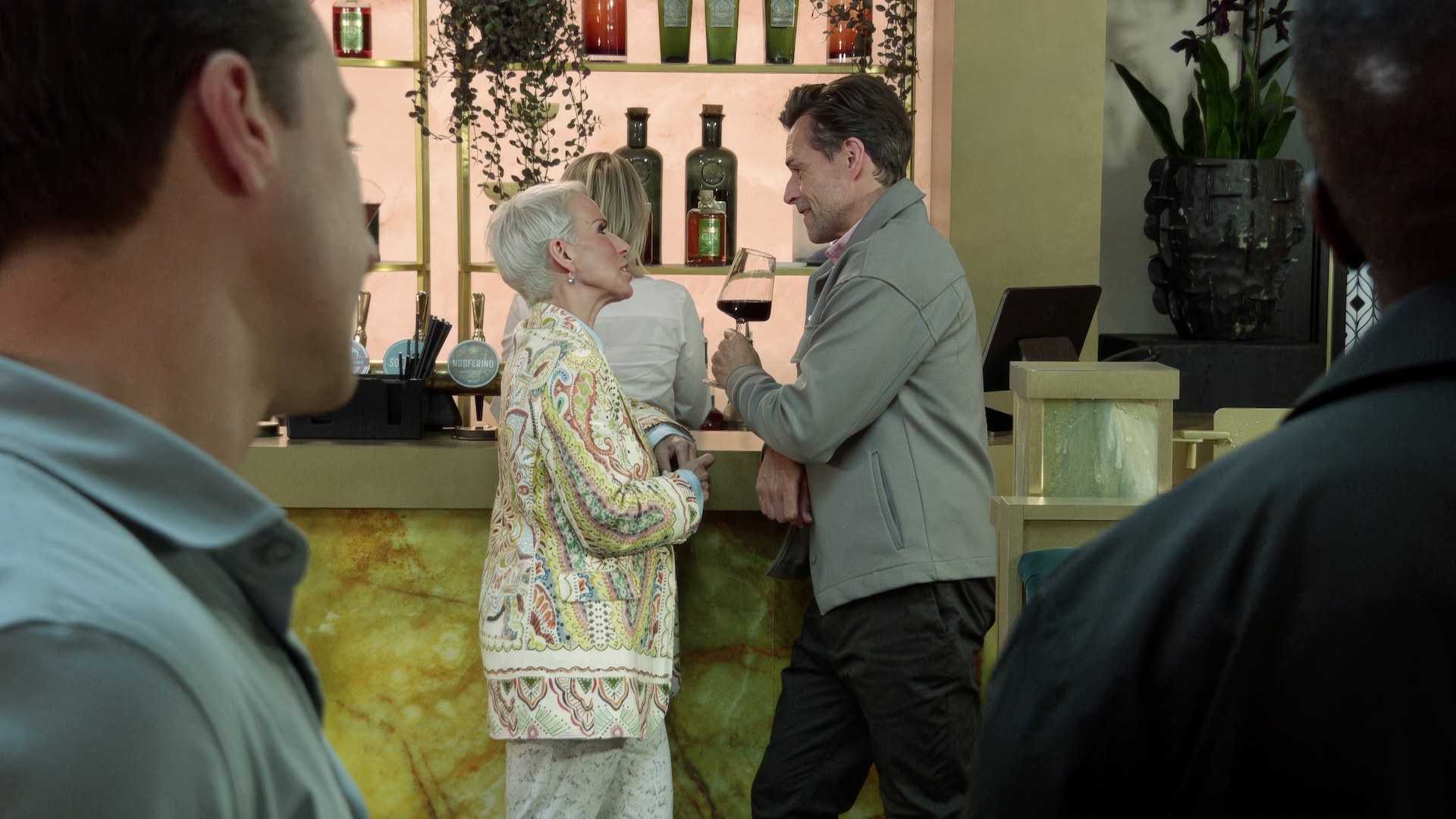 Debbie flirts with Stan (Credit: ITV)