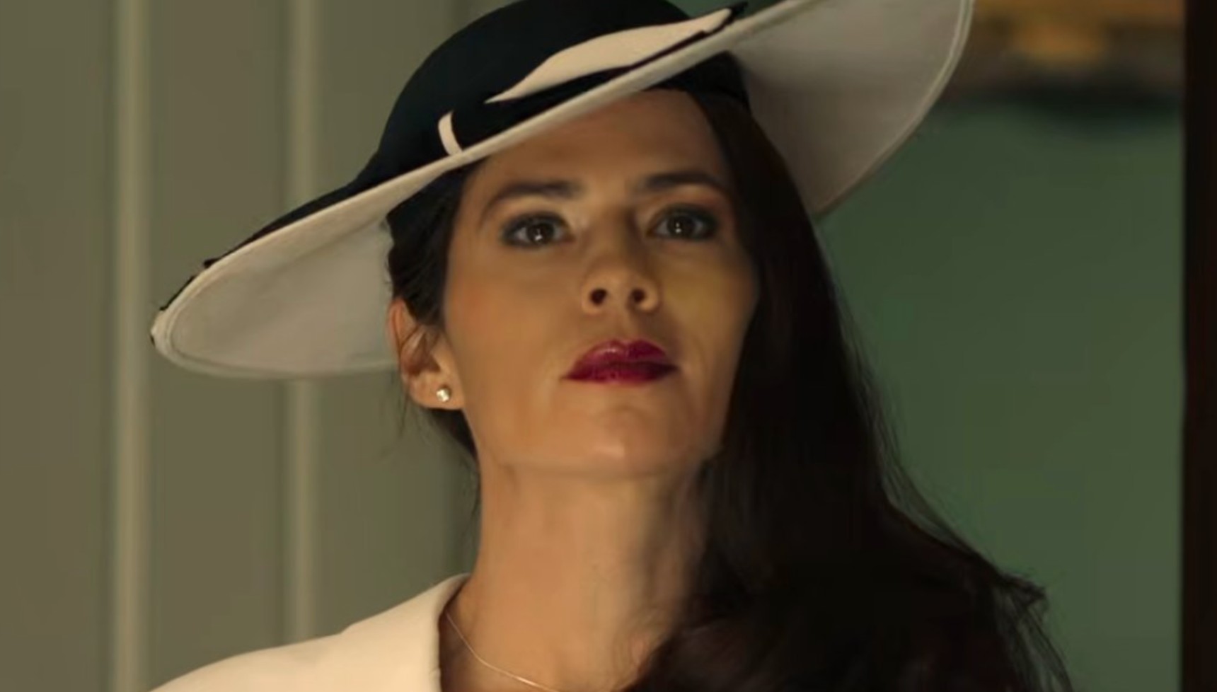 Hayley Atwell as Helen in Rivals series 2