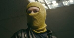 Man in balaclava robs Brink's-Mat depot in The Gold