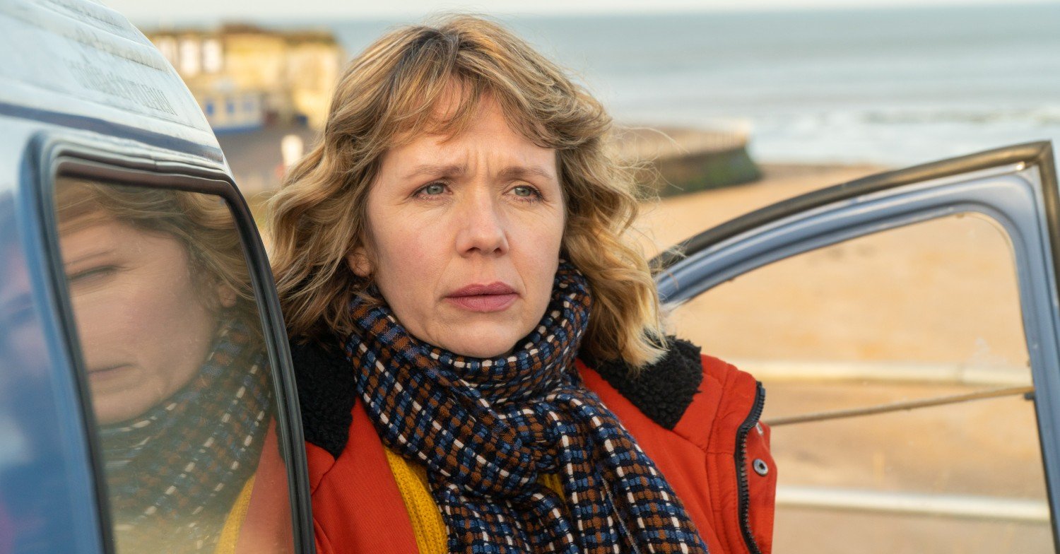 Kerry Godliman as Pearl Nolan in Whitstable Pearl