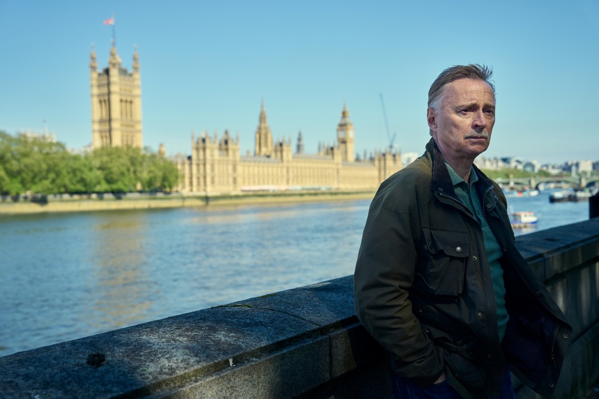 Robert Carlyle plays DCS Dave Cook in ITV drama The Hack