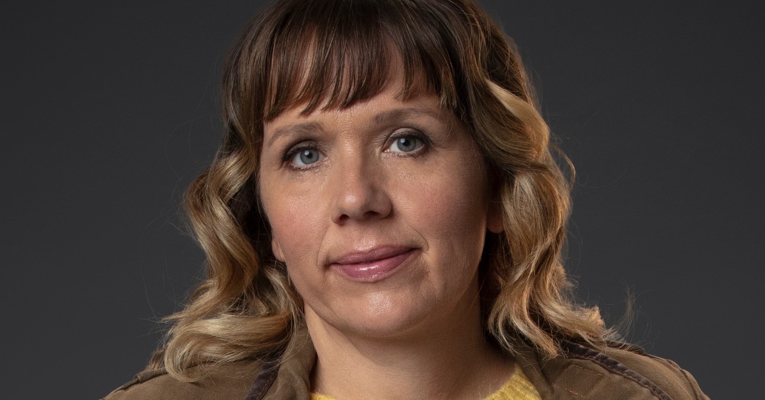 Kerry Godliman as Pearl Nolan in Whitstable Pearl series 3