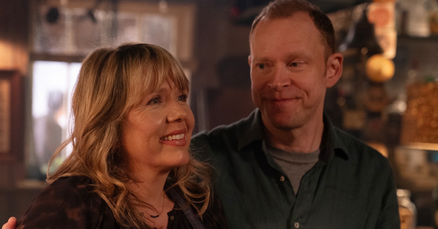 Robert Webb as Pearl's boyfriend in Whitstable Pearl