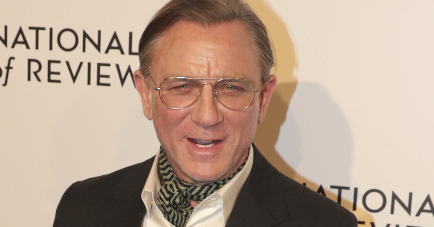Daniel Craig Dazzles at The National Board of Review Annual Awards Gala