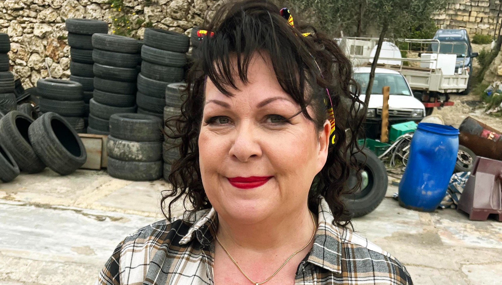 Co-writer Sue Vincent stars as glorious Gloria Beaushaw