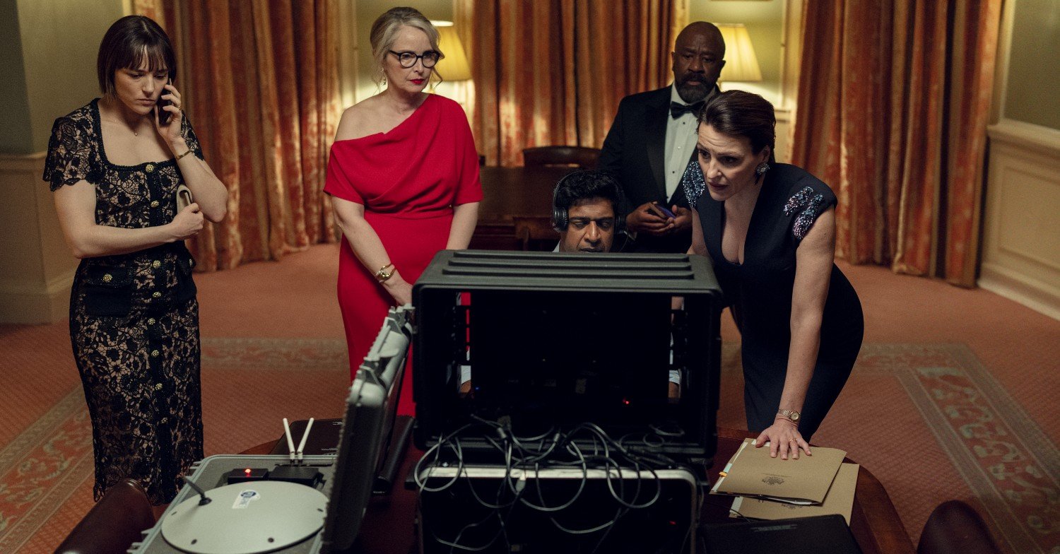 Inside 10 Downing Street in Hostage on Netflix