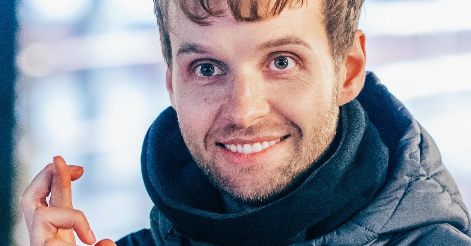 Siôn Daniel Young as Lee in The Guest