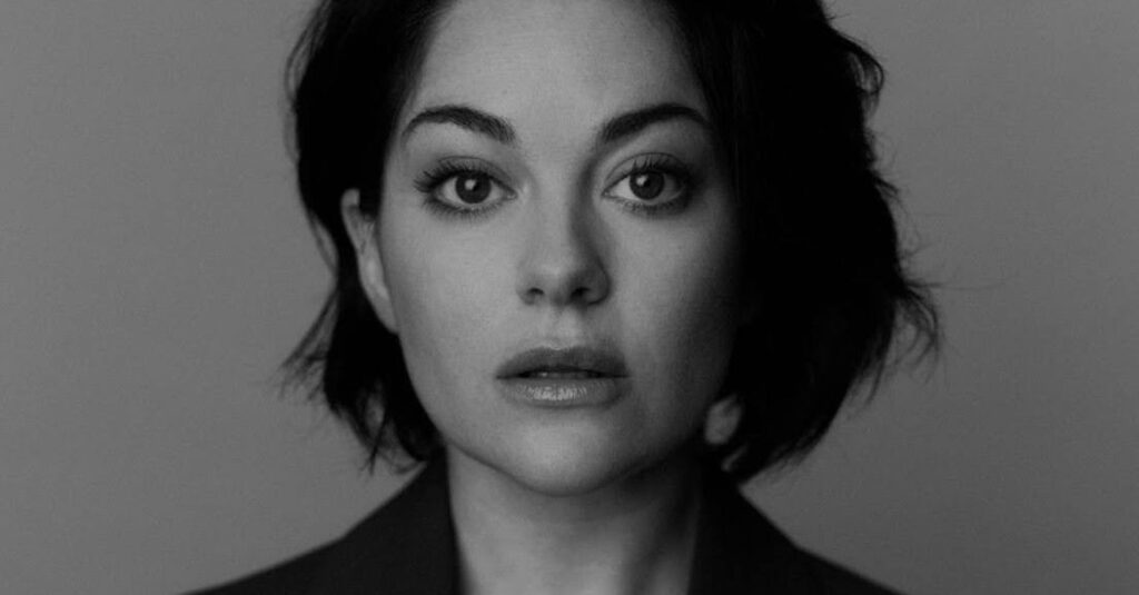 Sarah Greene headshot