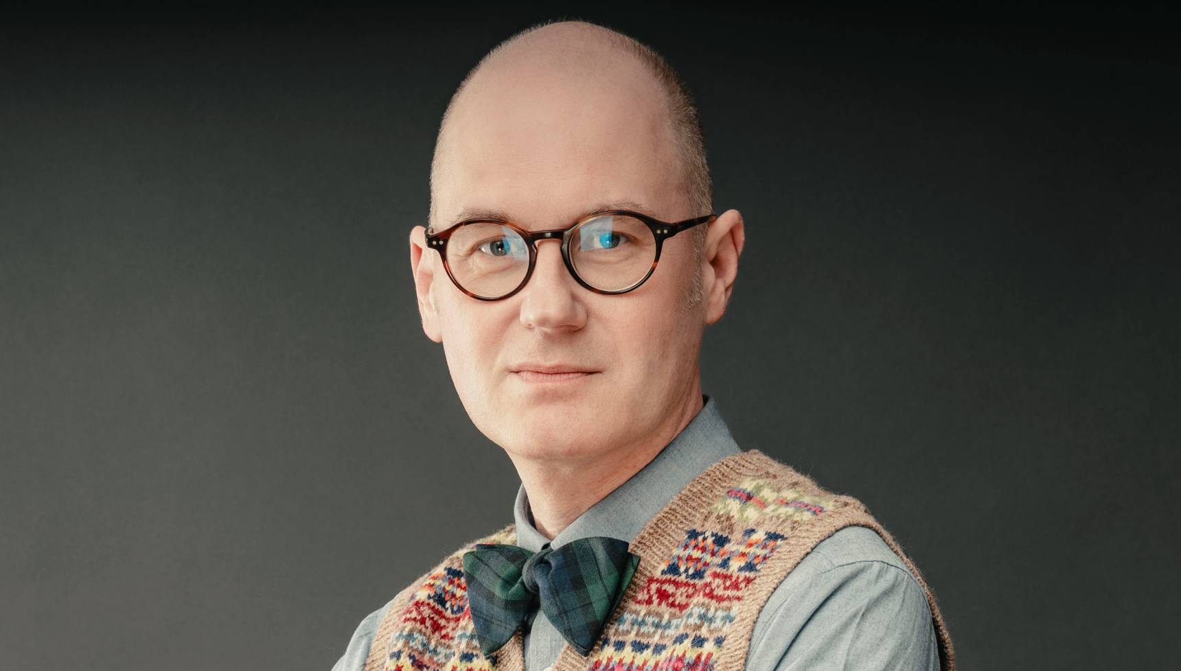 Game of Wool's Holger wearing a bowtie