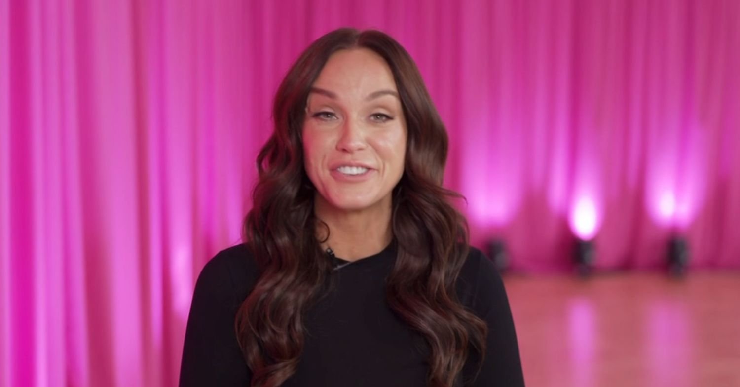 Vicky Pattison on Strictly in front of a pink curtain