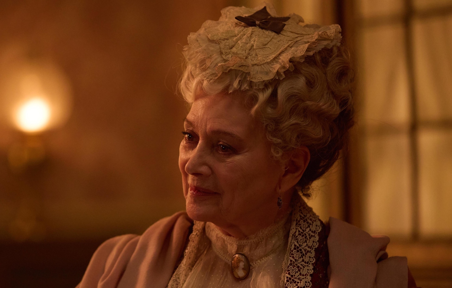 Francesca Annis as Ann with a big white wig and Victorian dress in the cast of The Forsytes