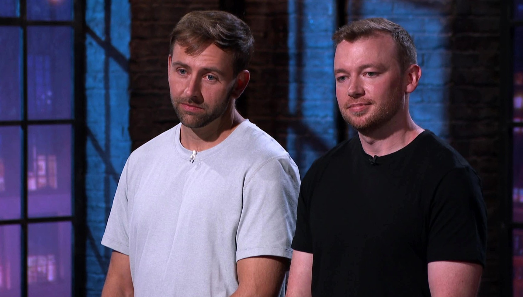 Josh Mihill and Andy Aitken pitch Honest Mobile on Dragons' Den