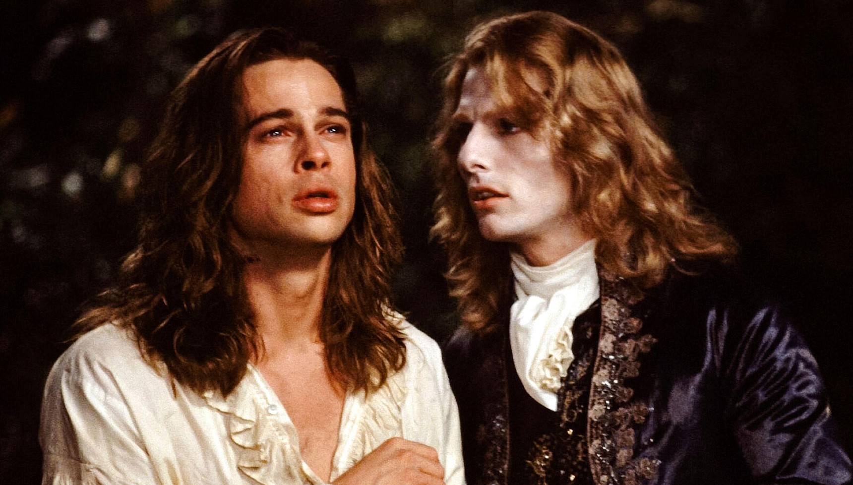 Brad Pitt and Tom Cruise with long hair in Interview with the Vampire