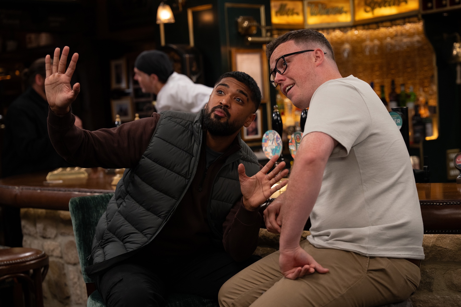 Kammy and Vinny plan to have a party 