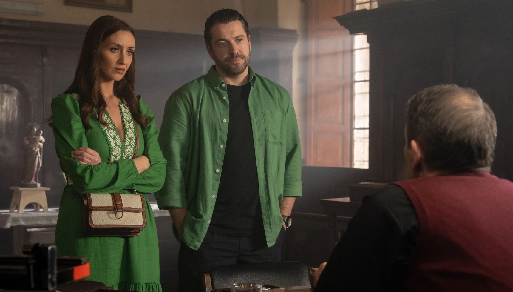 Kate and jack try and solve a crime