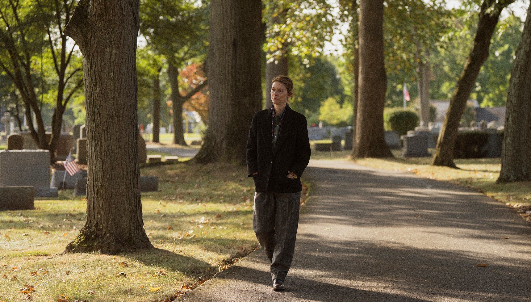 Claire Danes walking along a pavement in The Beast in Me